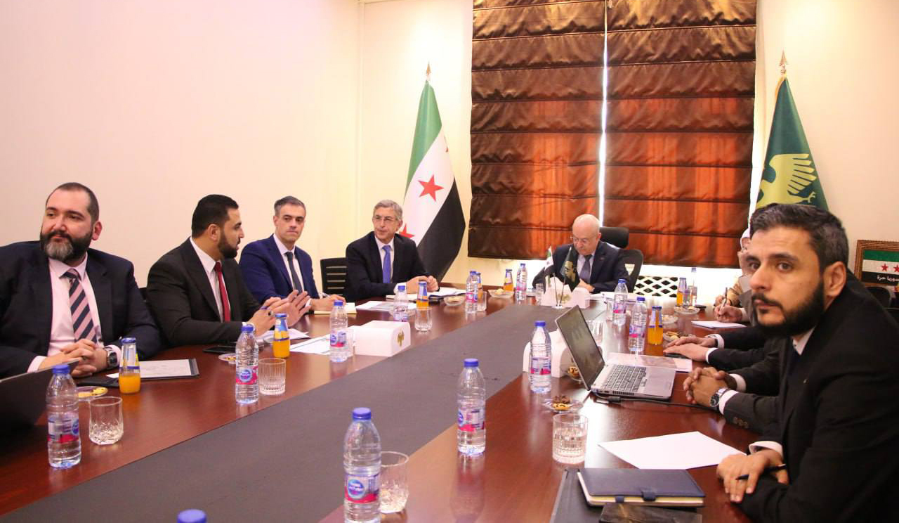 وزارة النقل والبنك الدولي تبحثان تطوير قطاع النقل عبر استقطاب أكثر عدد ممكن من الاستثمارات